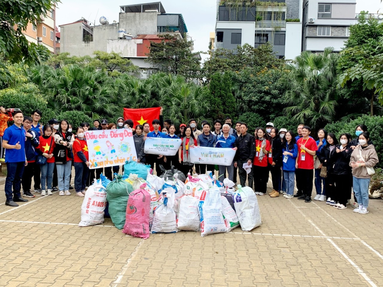 Ai cũng có thể làm sạch nơi mình đi qua -0
