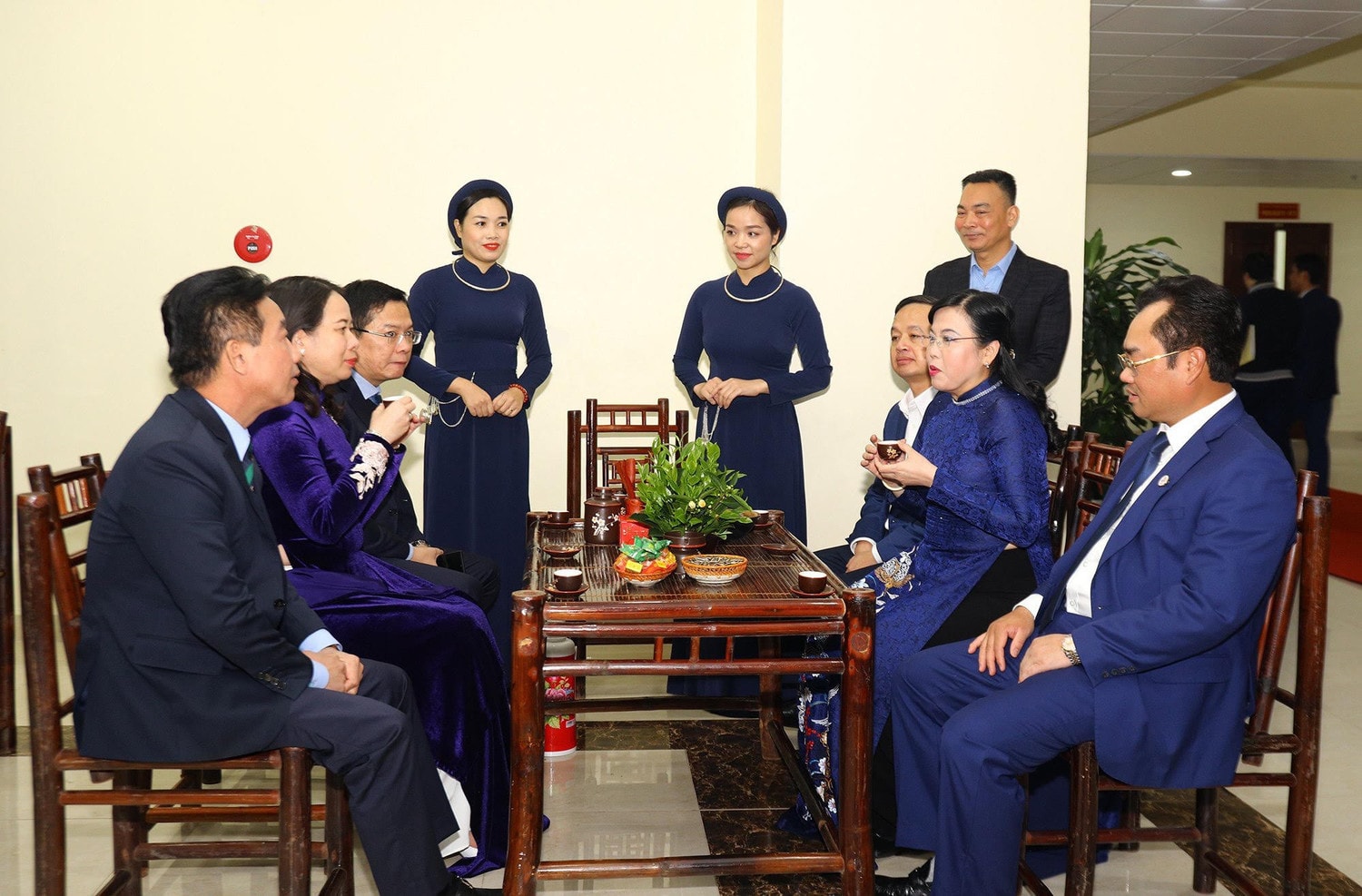 Lễ kỷ niệm 30 năm thiết lập quan hệ ngoại giao Việt Nam - Hàn Quốc và trao tặng Huân chương hữu nghị -0