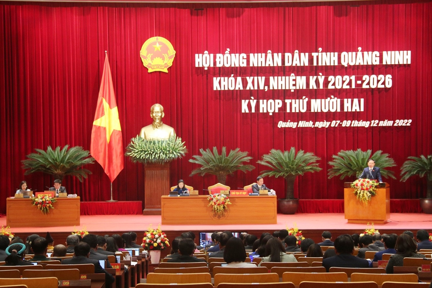 Kỳ họp thứ 12, HĐND tỉnh Quảng Ninh Khóa XIV sẽ diễn ra trong 2,5 ngày (7 - 9.12). Ảnh: M. TUÂN Đẩy mạnh thu hút đầu tư, giữ vững đà tăng trưởng bền vững hai con số, nâng cao chất lượng đời sống Nhân dân -0