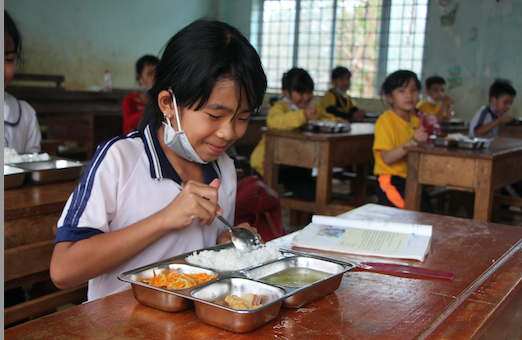 Rút ngắn khoảng cách trong giáo dục vùng đồng bào dân tộc thiểu số -0
