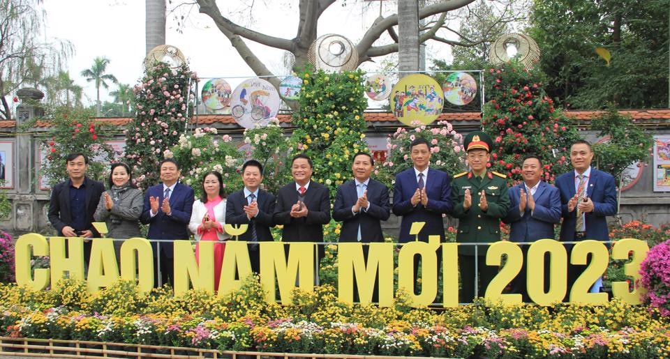 Khai mạc Lễ hội hoa Mê Linh và Festival nông sản, sản phẩm OCOP Hà Nội -0