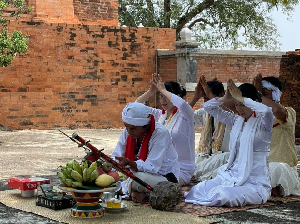 Bảo tồn và phát huy các bài hát lễ Chăm -0