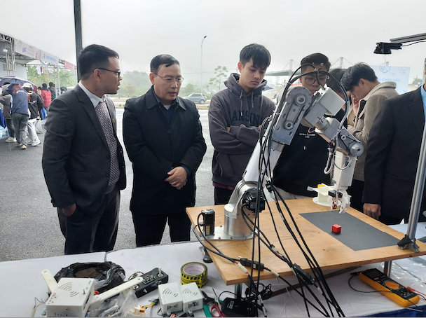 Khu đô thị Đại học Quốc gia Hà Nội “5 trong 1” đã thu hút nhiều nhà đầu tư -0