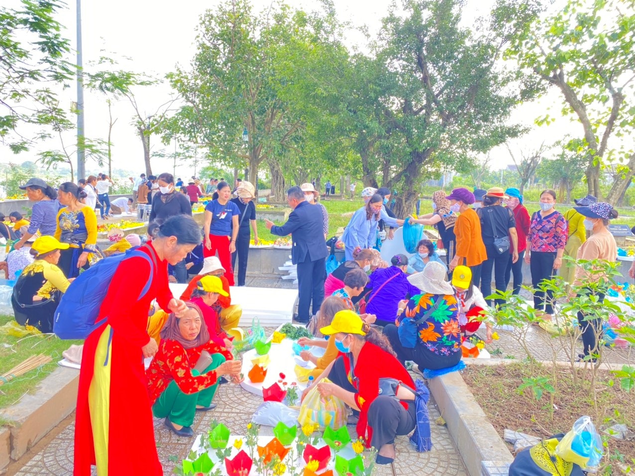 Hoàn tất công tác chuẩn bị cho Đại lễ cầu siêu, tri ân bên sông Thạch Hãn -1