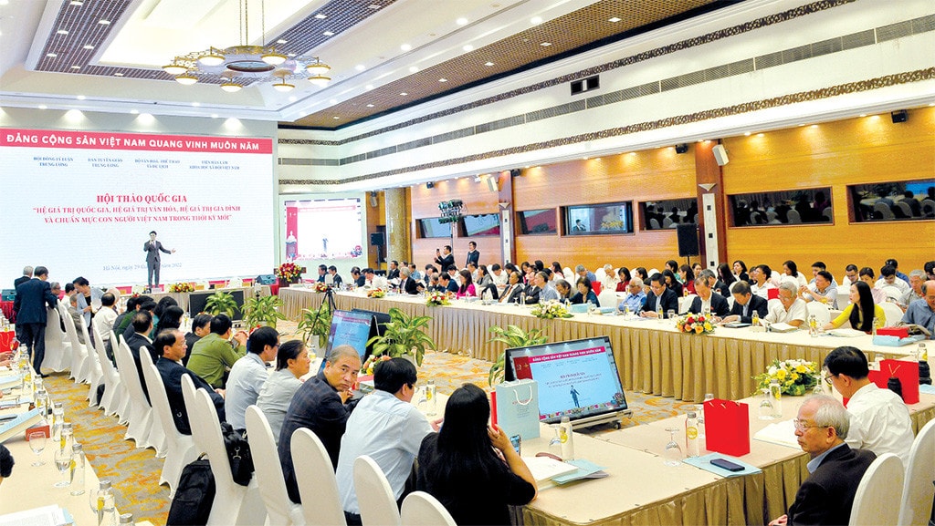 Phát huy vai trò của gia đình đối với sự phát triển xã hội -0