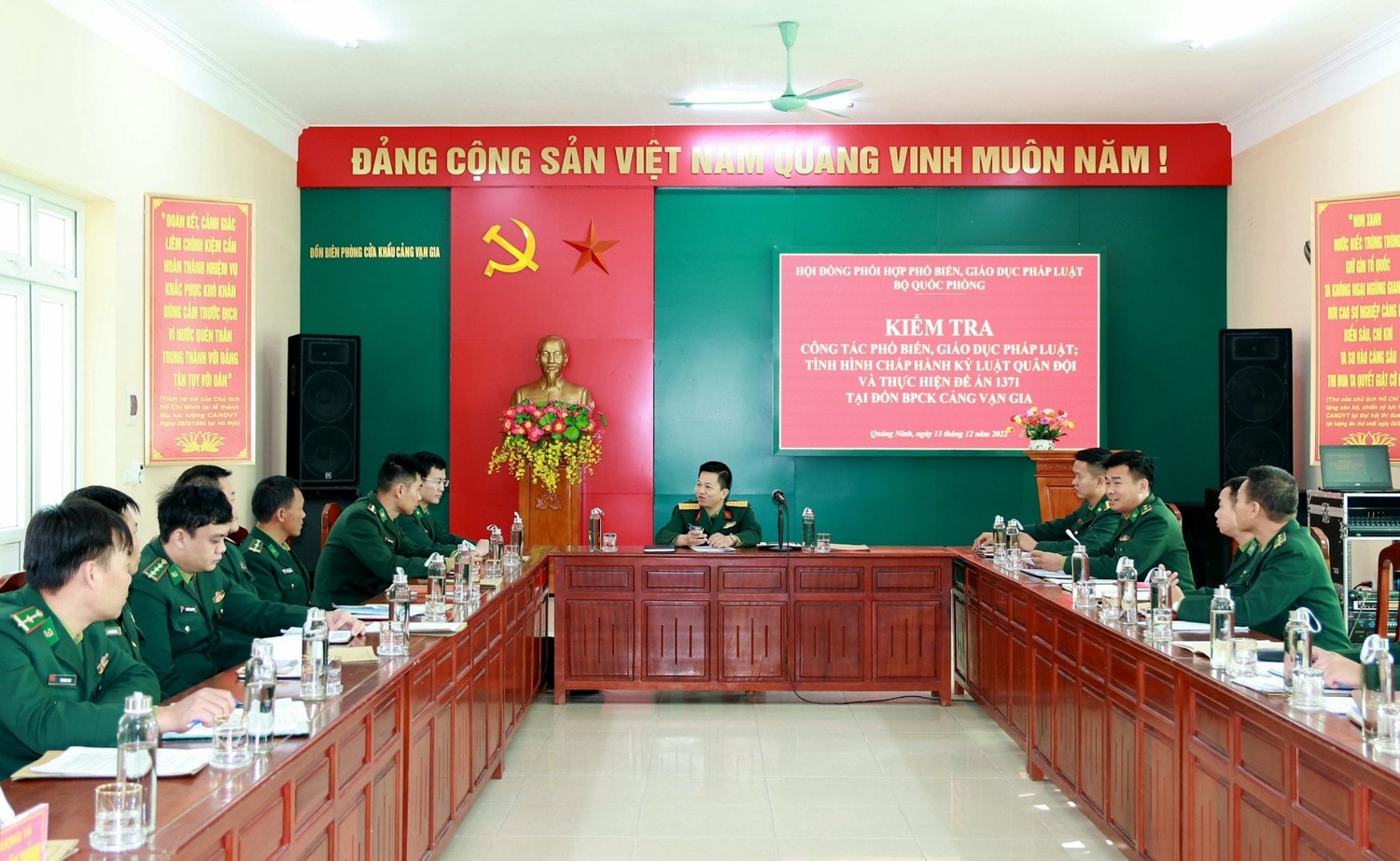 Đồn biên phòng cửa khẩu cảng Vạn Gia:Đổi mới hình thức tuyên truyền, phổ biển pháp luật -0