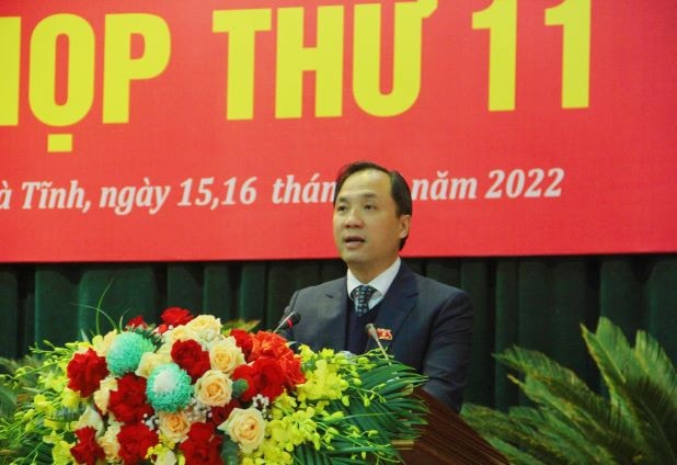 Ủy viên Trung ương Đảng, Bí thư Tỉnh ủy, Trưởng Đoàn ĐBQH tỉnh, Chủ tịch HĐND tỉnh Hoàng Trung Dũng phát biểu khai mạc Hà Tĩnh: Thu ngân sách năm 2022 đạt 16.900 tỷ đồng -0