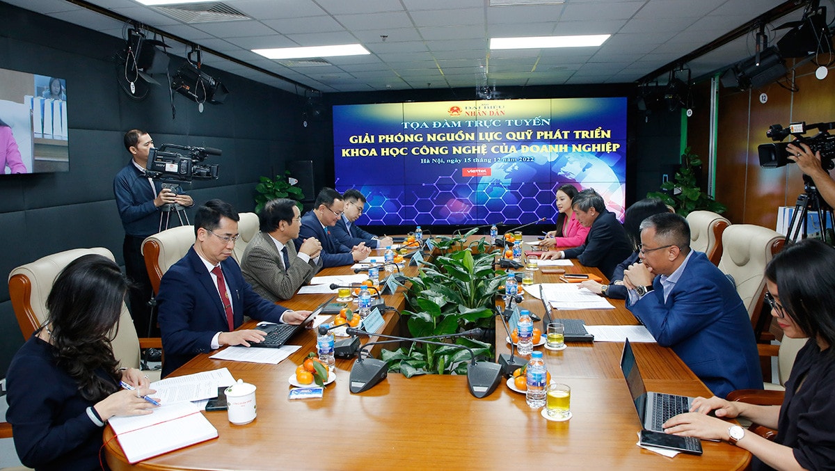 Đang diễn ra Tọa đàm “Giải phóng nguồn lực Quỹ phát triển khoa học công nghệ của doanh nghiệp” -0