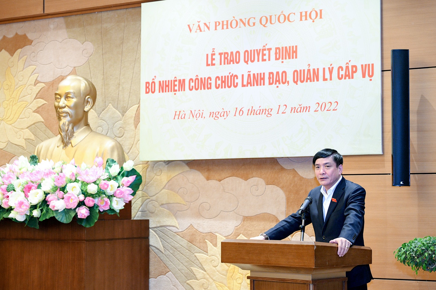Tổng Thư ký Quốc hội, Chủ nhiệm Văn phòng Quốc hội Bùi Văn Cường phát biểu