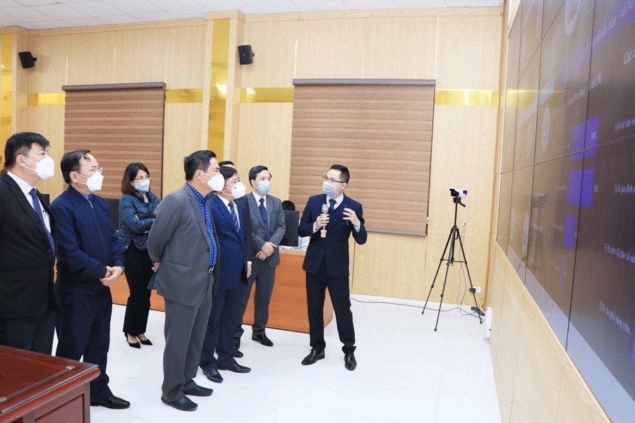 Trung tâm điều hành IOC Phổ Yên - ảnh CHU HƯỜNG