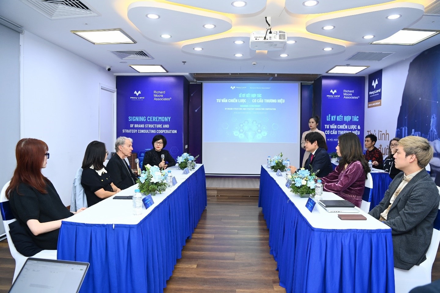 Richard Moore Associates tư vấn chiến lược thương hiệu cho Meey Land -0