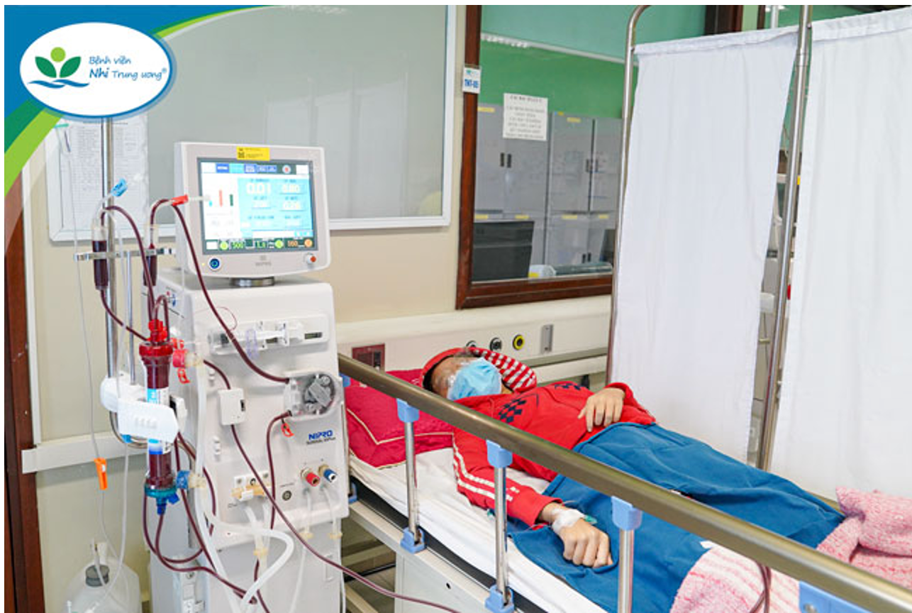 Trẻ nguy kịch vì bố mẹ tự điều trị bằng thuốc Nam không rõ nguồn gốc -0