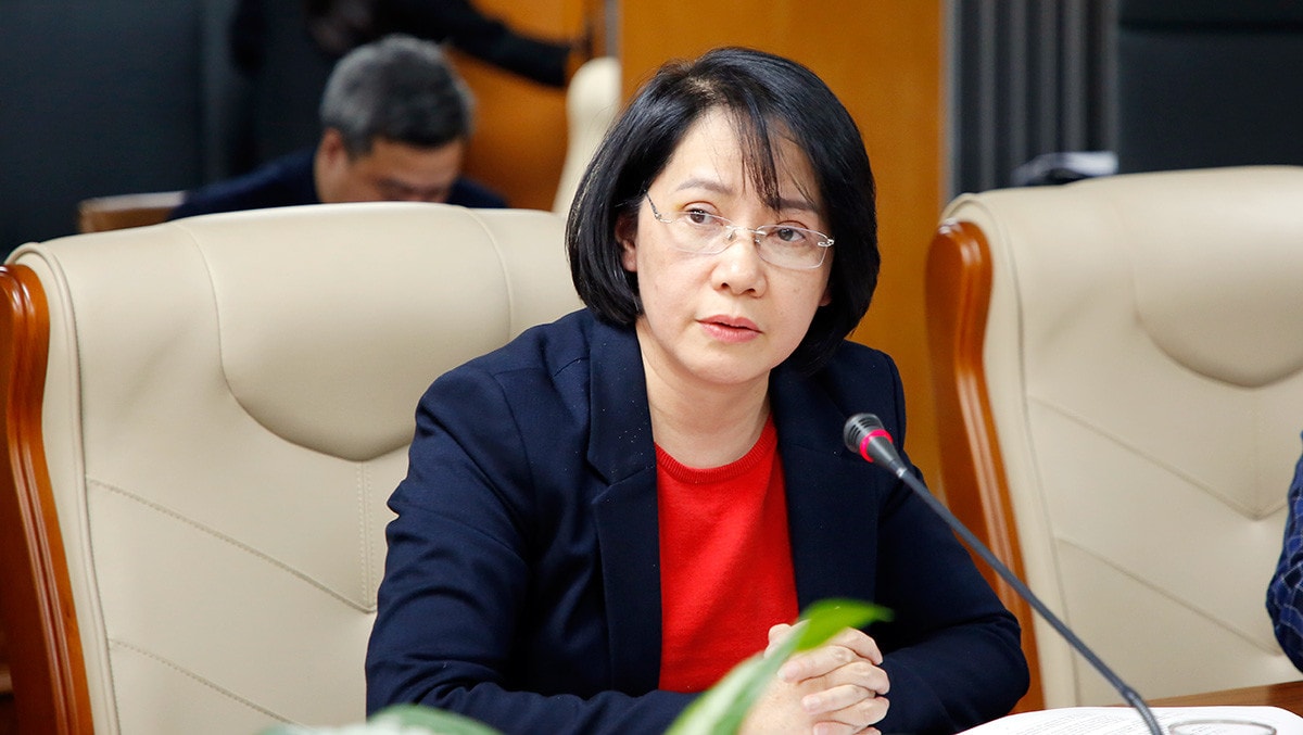 MC: Thưa Ths. Bs Phan Thị Hải, Phó Giám đốc Quỹ Phòng chống tác hại thuốc lá, xin bà cho biết một số dữ liệu về thực trạng hút thuốc lá và thuốc lá điện tử, thuốc lá nung nóng hiện nay ở nước ta và đánh giá của bà về thực trạng này? 