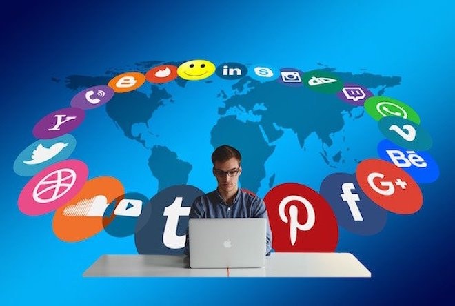 Gen Z cần làm gì để an toàn và hạnh phúc trên môi trường số? -0
