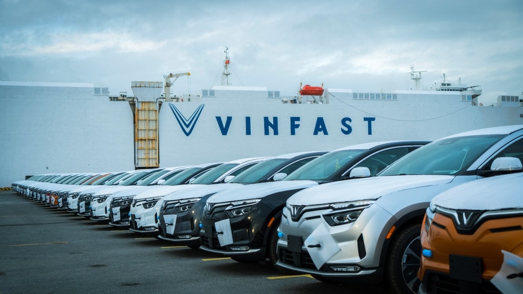 Truyền thông quốc tế: VF 8 là mẫu SUV “đáng để chờ đợi” tại Bắc Mỹ -0