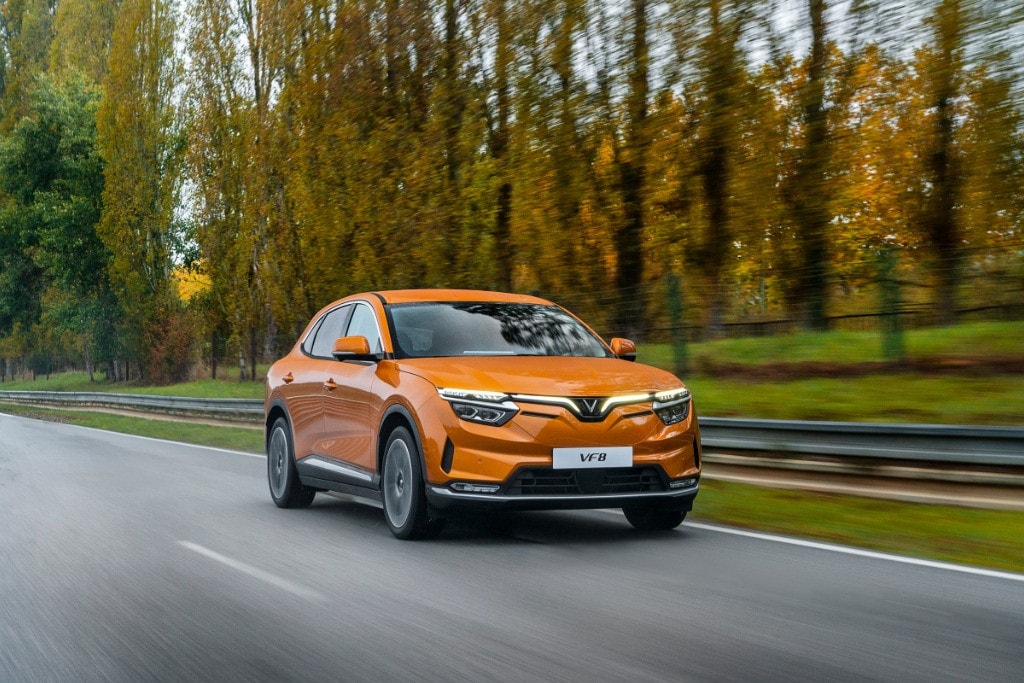 Truyền thông quốc tế: VF 8 là mẫu SUV “đáng để chờ đợi” tại Bắc Mỹ -0