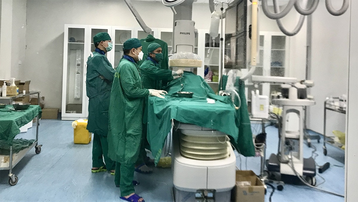 Bệnh viện Trung Ương Huế chuyển giao kỹ thuật điều trị bệnh nhân nhồi máu não cấp cho Bệnh viện Đa khoa Hà Tĩnh 