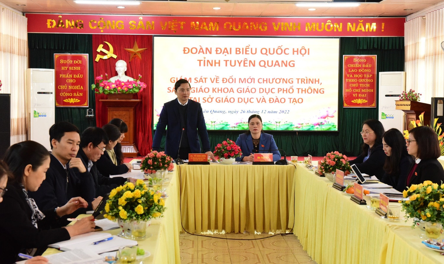 Đổi mới chương trình, sách giáo khoa giáo dục phổ thông phải hướng tới đối tượng là người học -0