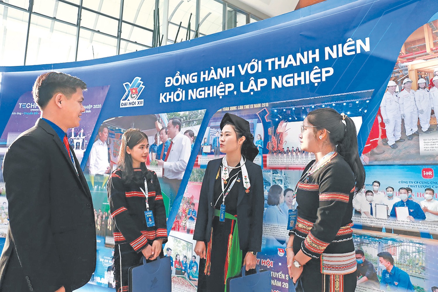 Cần thêm cơ chế khuyến khích, thúc đẩy thanh niên khởi nghiệp đổi mới sáng tạo, góp phần vào sự phát triển của đất nước. Ảnh: Bảo Anh