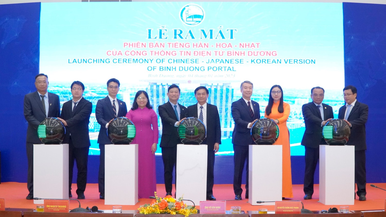 Ra mắt 3 phiên bản tiếng Hàn – Hoa – Nhật của Cổng thông tin điện tử Bình Dương -0