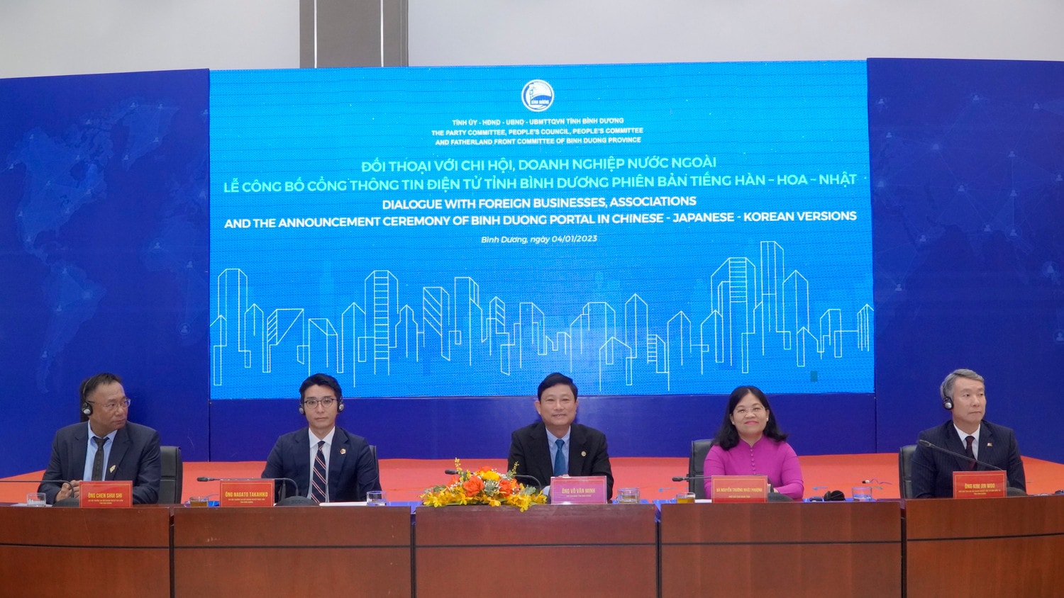 Ra mắt 3 phiên bản tiếng Hàn – Hoa – Nhật của Cổng thông tin điện tử Bình Dương -0