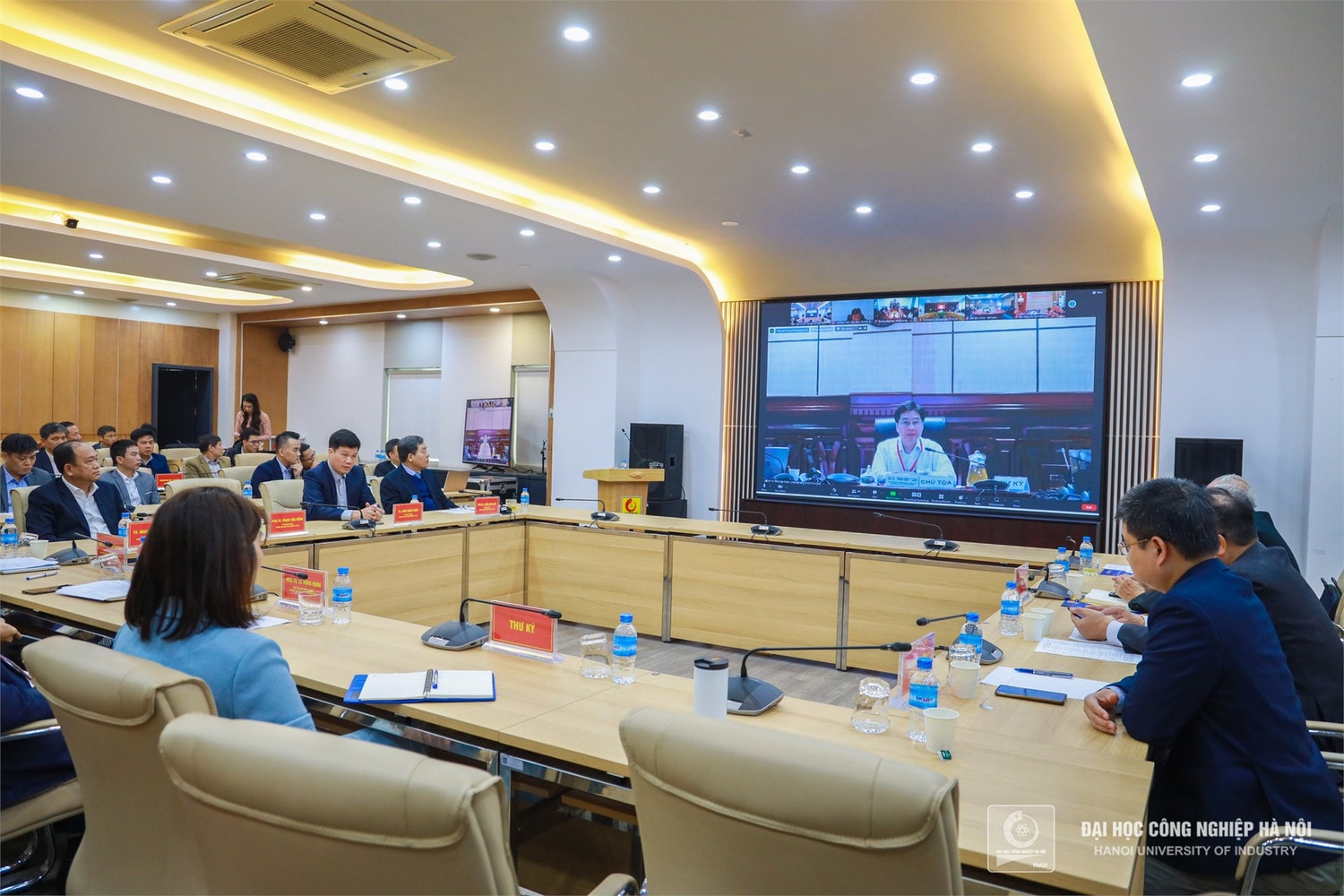 Giải bài toán chuyển đổi số tại các trường đại học, cao đẳng -0