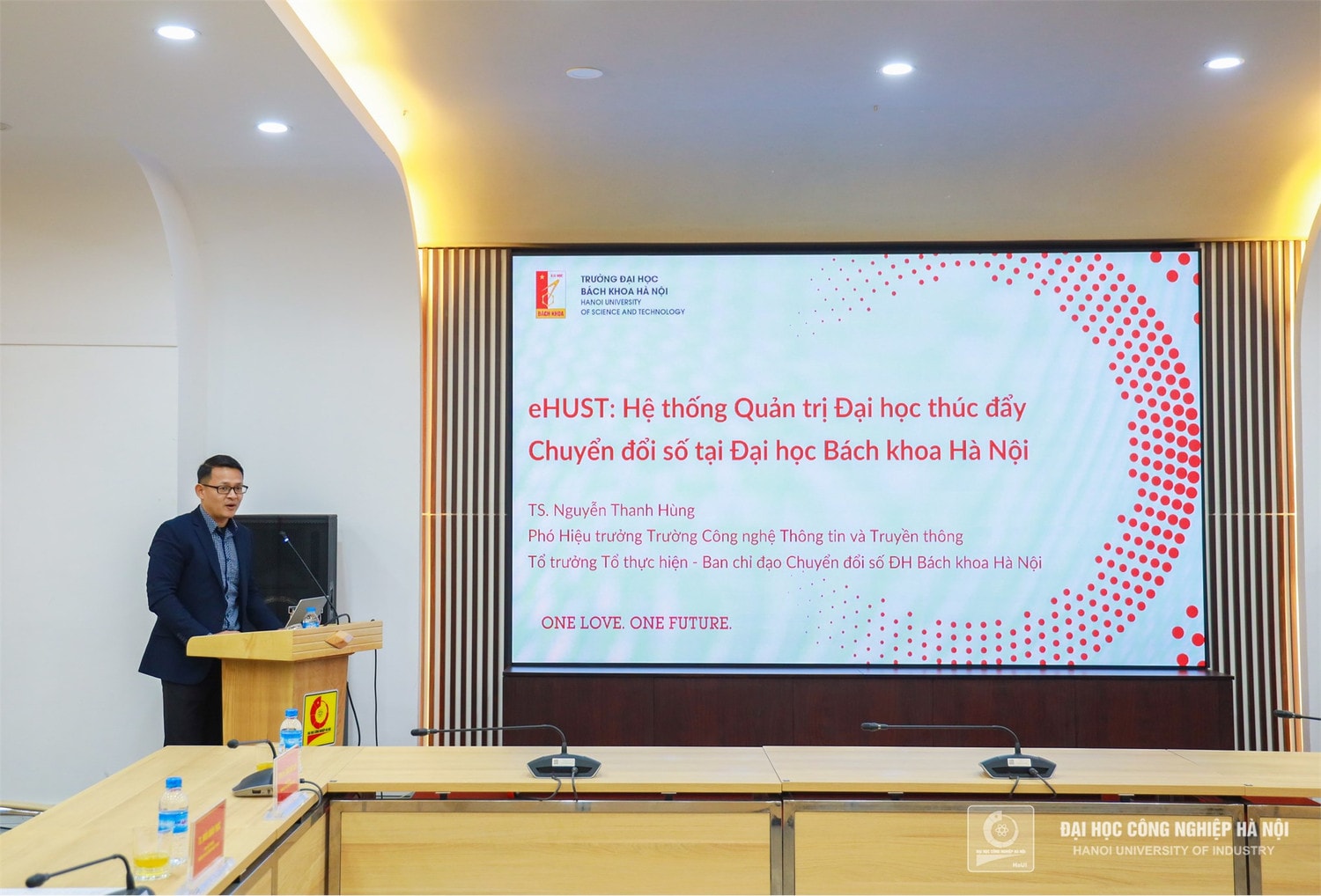 Giải bài toán chuyển đổi số tại các trường đại học, cao đẳng -0