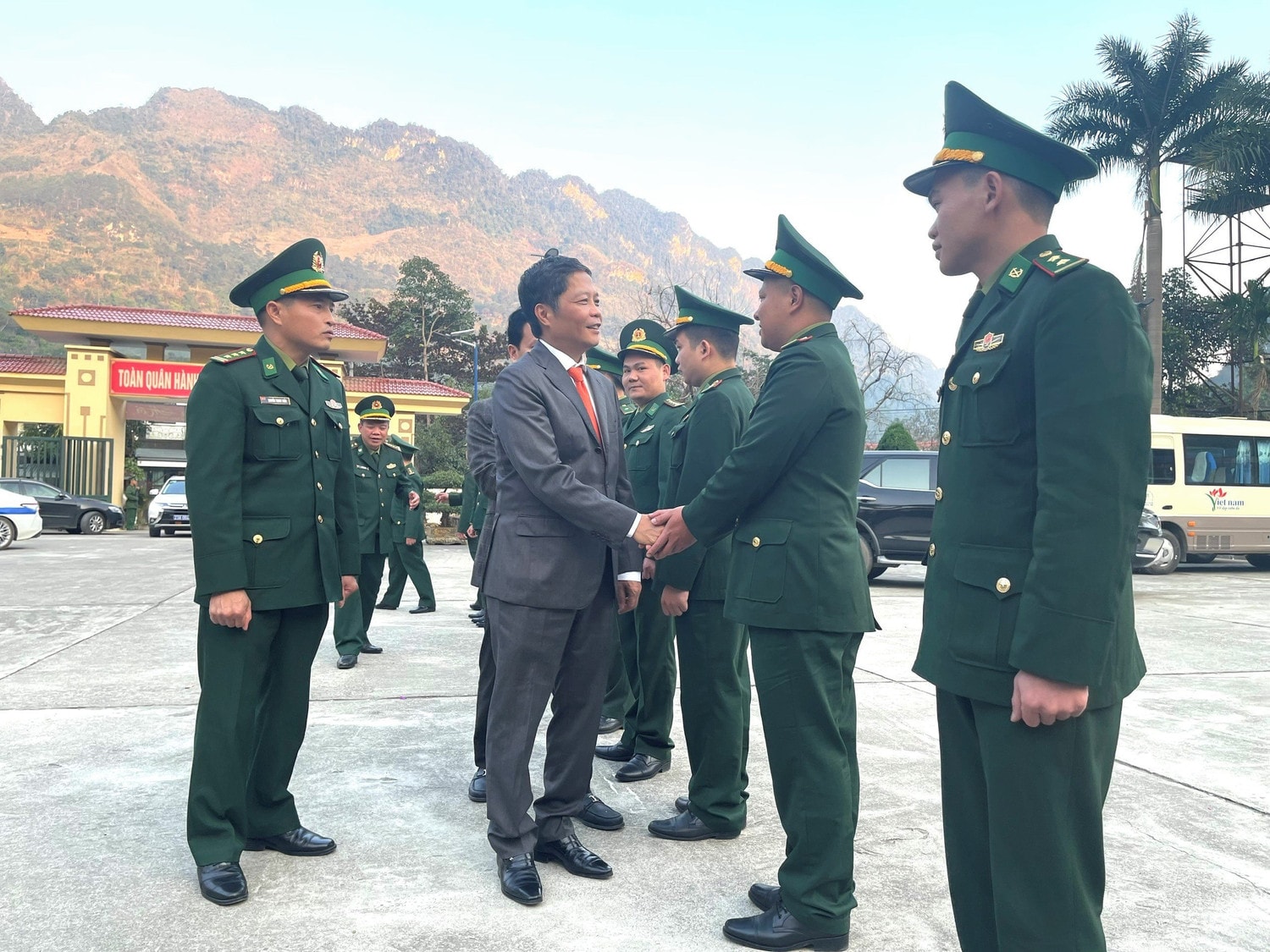 Trưởng Ban Kinh tế Trung ương Trần Tuấn Anh thăm, chúc tết tại Hà Giang -0