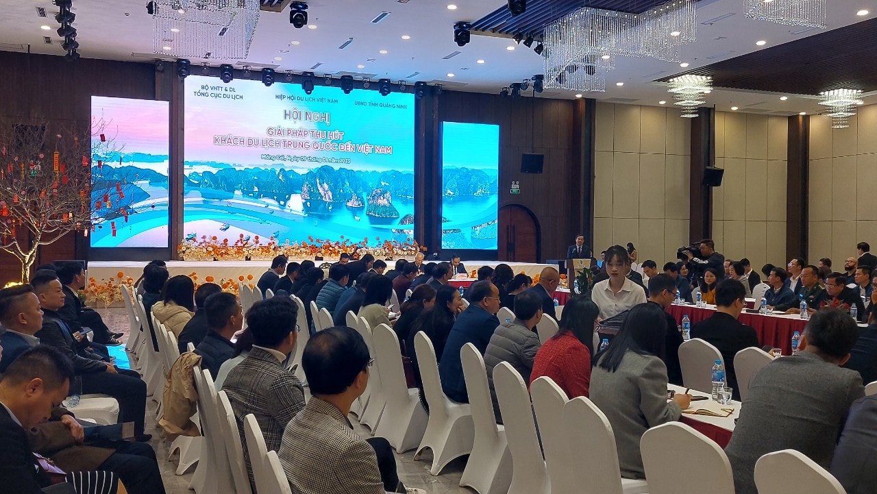 Tìm giải pháp đón khách Trung Quốc đến Việt Nam -0