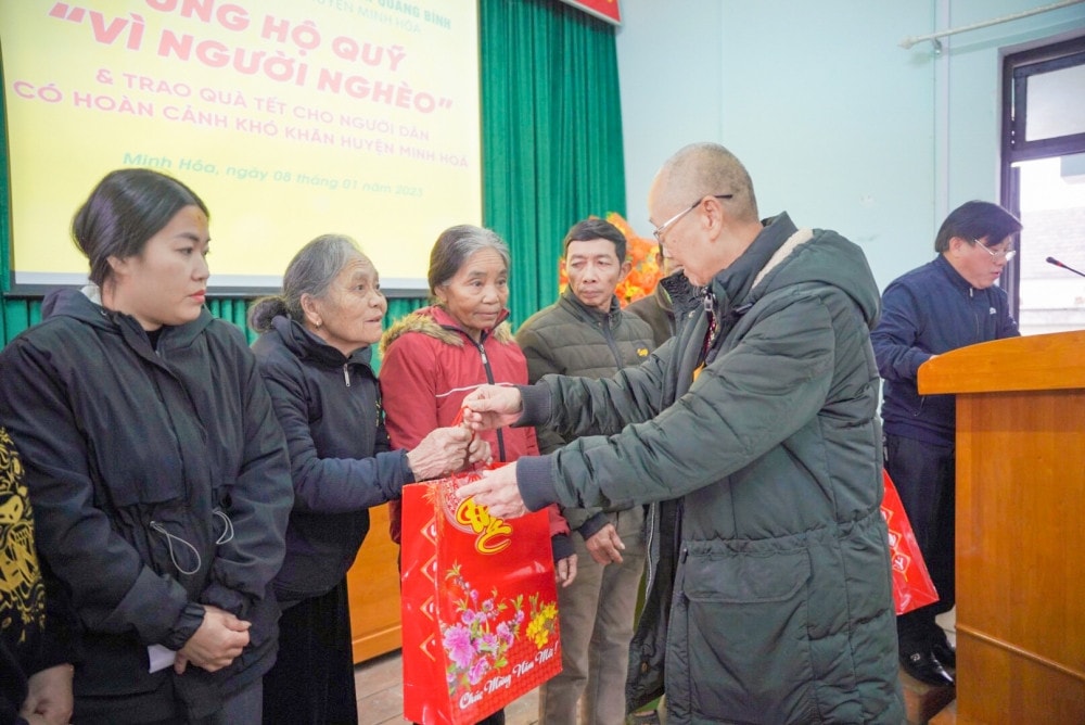 Ấm tình Xuân nơi vùng biên Minh Hóa -0