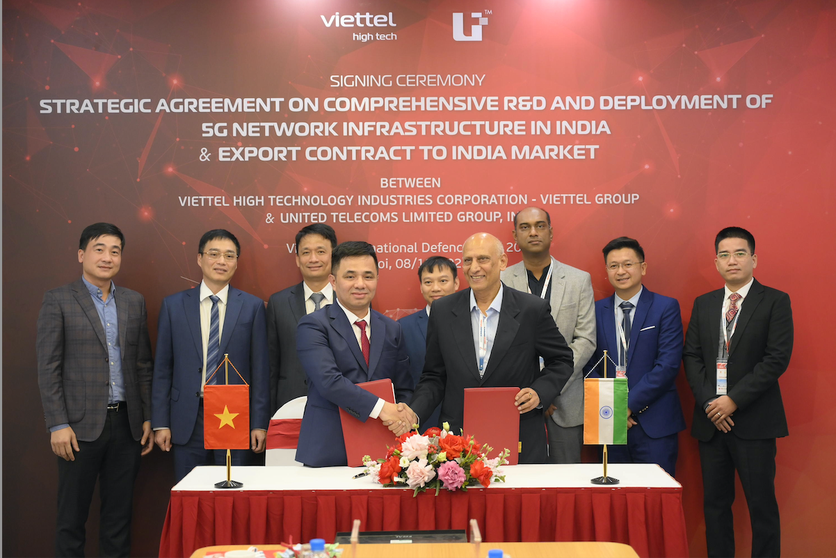 Đằng sau những bài báo quốc tế viết về sản phẩm Viettel tại Vietnam Defence 2022 -0