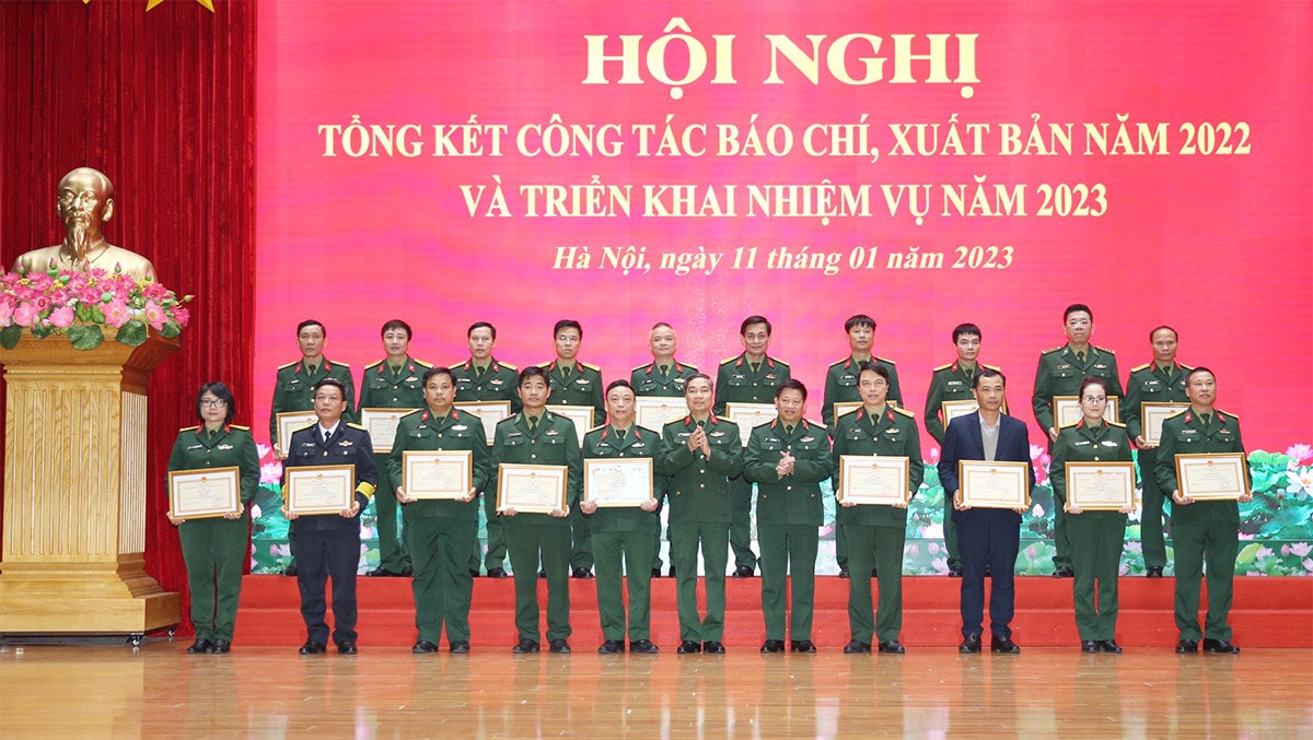 Báo Quân đội nhân dân là một trong những cơ quan tiêu biểu của báo chí quân đội -1