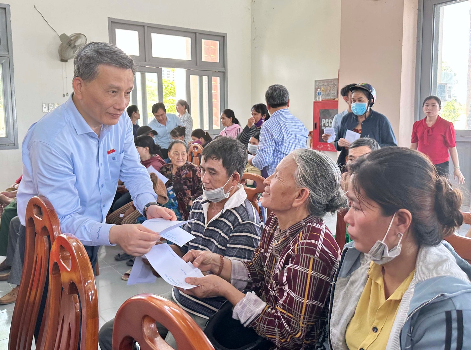 Chủ nhiệm Ủy ban Khoa học Công nghệ và Môi trường Lê Quang Huythăm, chúc Tết tại Bình Thuận -0