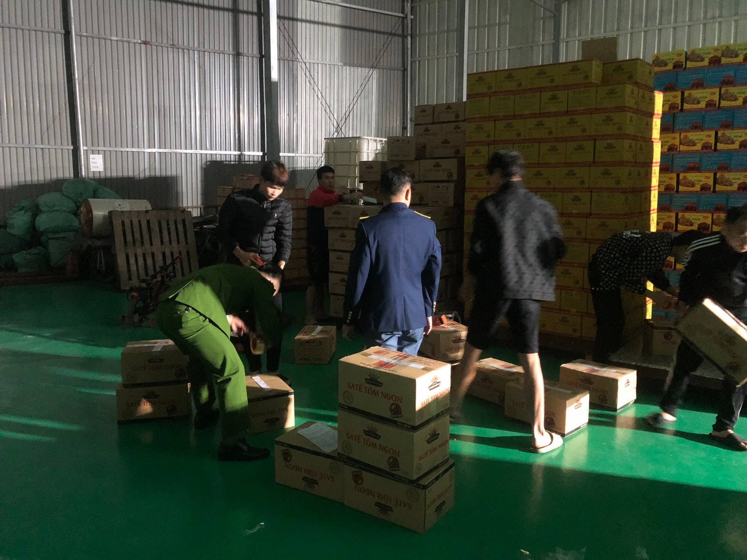 Bắc Giang: Chuyển cơ quan điều tra vụ sản xuất hàng giả -0