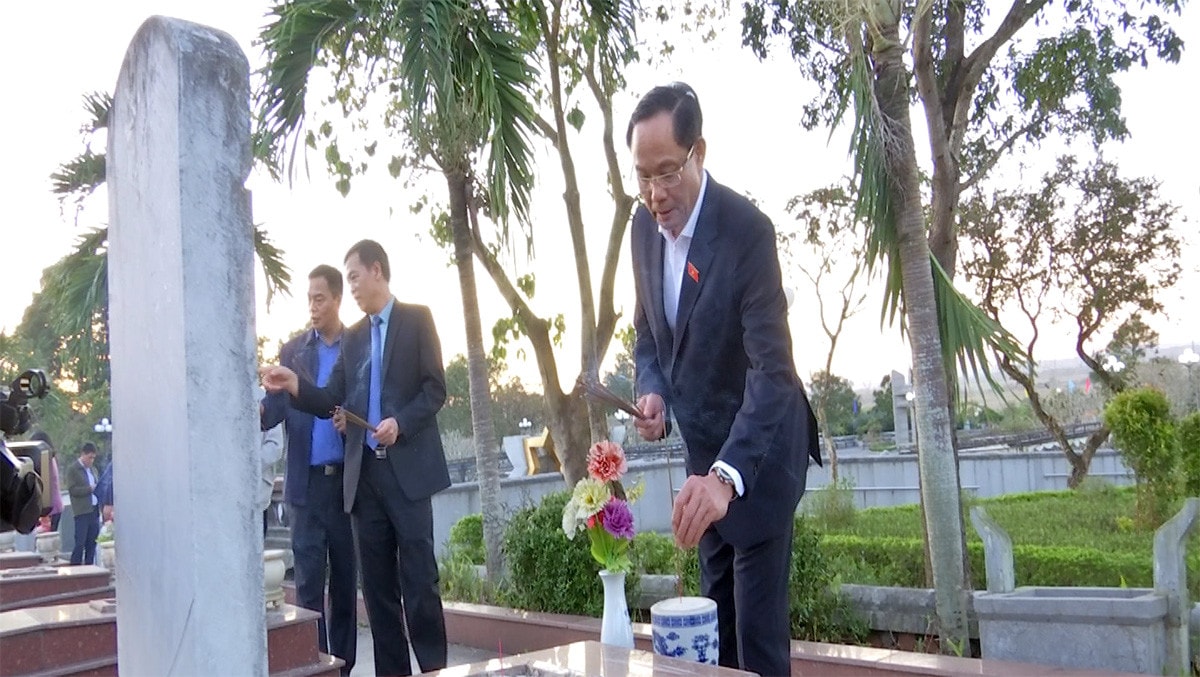 Phó Chủ tịch Quốc hội Trần Quang Phương thăm, chúc Tết tại tỉnh Quảng Trị -1