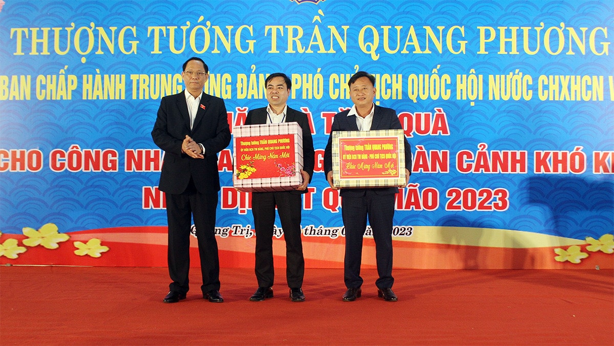 Phó Chủ tịch Quốc hội Trần Quang Phương thăm, chúc Tết tại tỉnh Quảng Trị -1