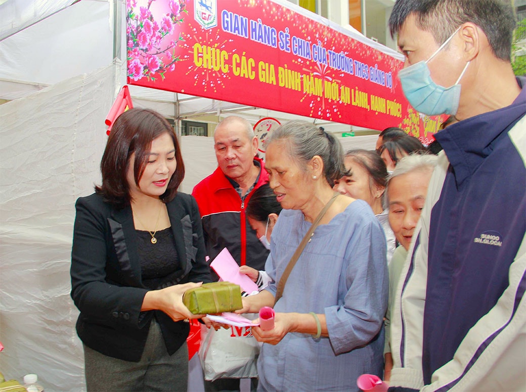 Tết ấm Giảng Võ, lan tỏa yêu thương -0