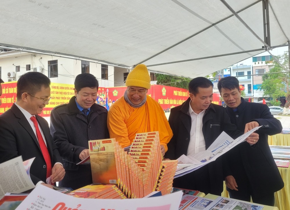 Quảng Ninh: Nhiều điểm nhấn ấn tượng tại Hội báo Xuân Quý Mão 2023 -0