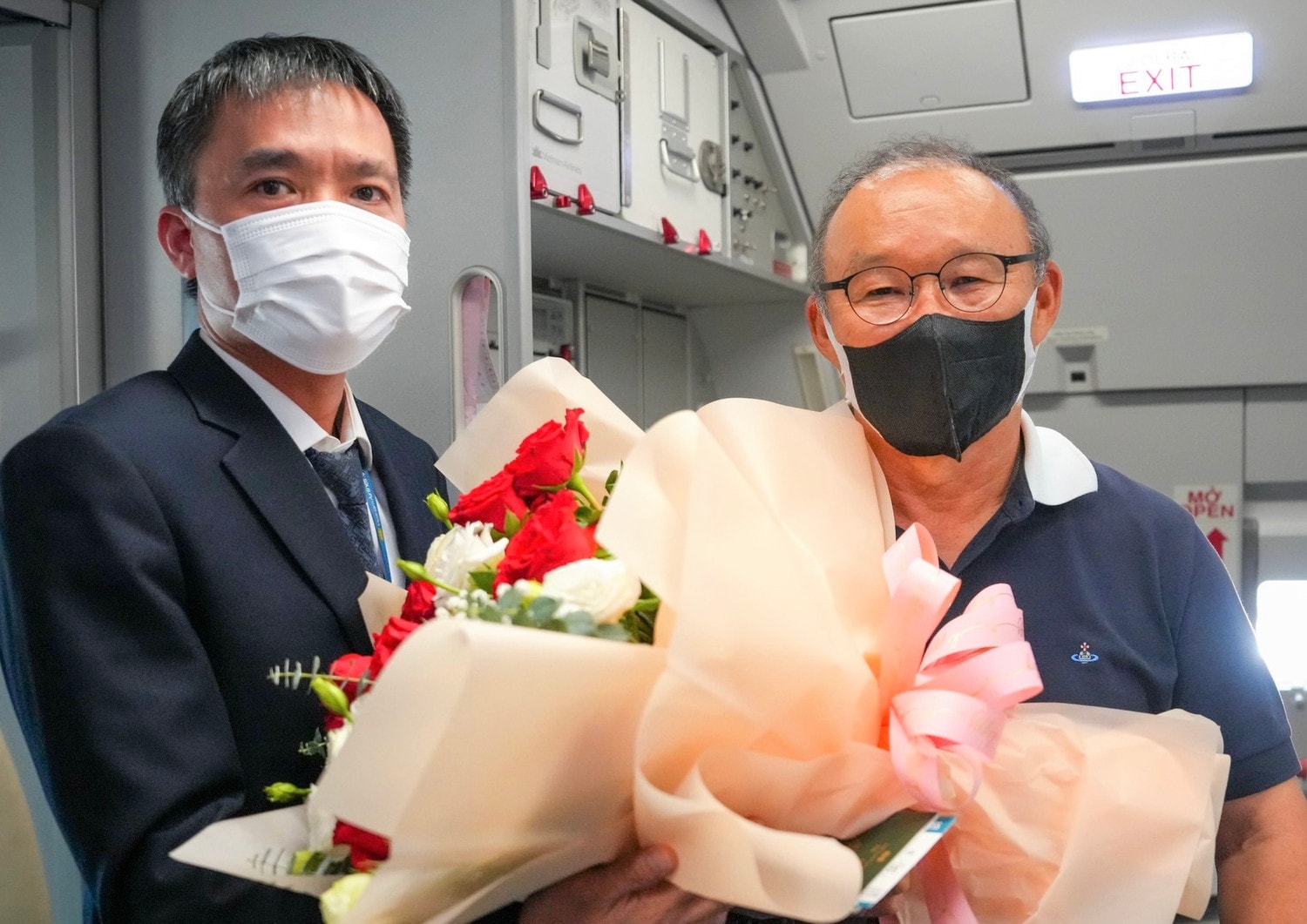 Vietnam Airlines tri ân huấn luyện viên Park vé bay Thương gia trọn đời giữa Hàn Quốc và Việt Nam -0