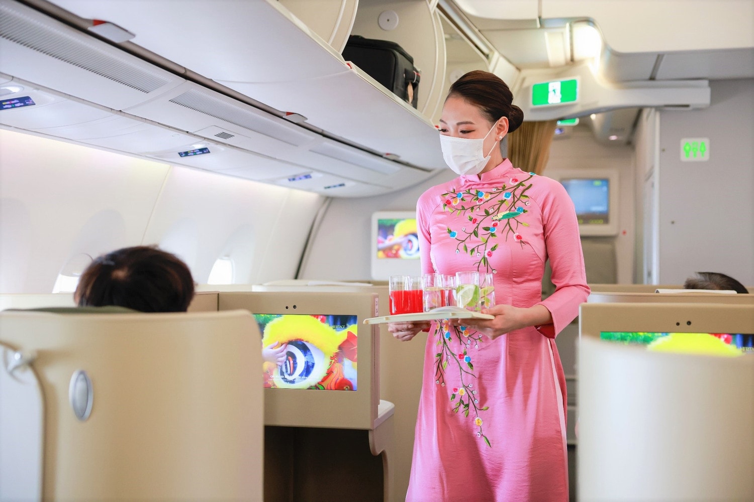 Thưởng thức Tết cổ truyền trên những chuyến bay Vietnam Airlines -0