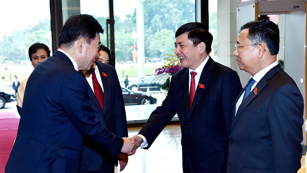 Chủ tịch Quốc hội Vương Đình Huệ đón và hội đàm với Chủ tịch Quốc hội Hàn Quốc -0