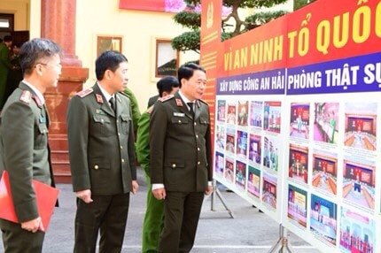 Một năm vượt qua thử thách, giữ bình yên cho thành phố Cảng -0