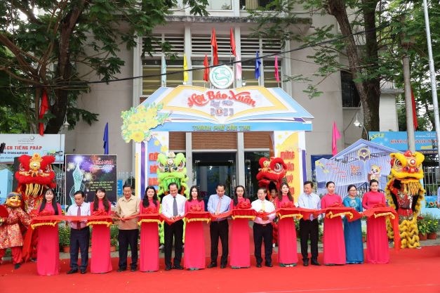 Cần Thơ, chuẩn bị pháo hoa cho thời khắc giao thừa -0
