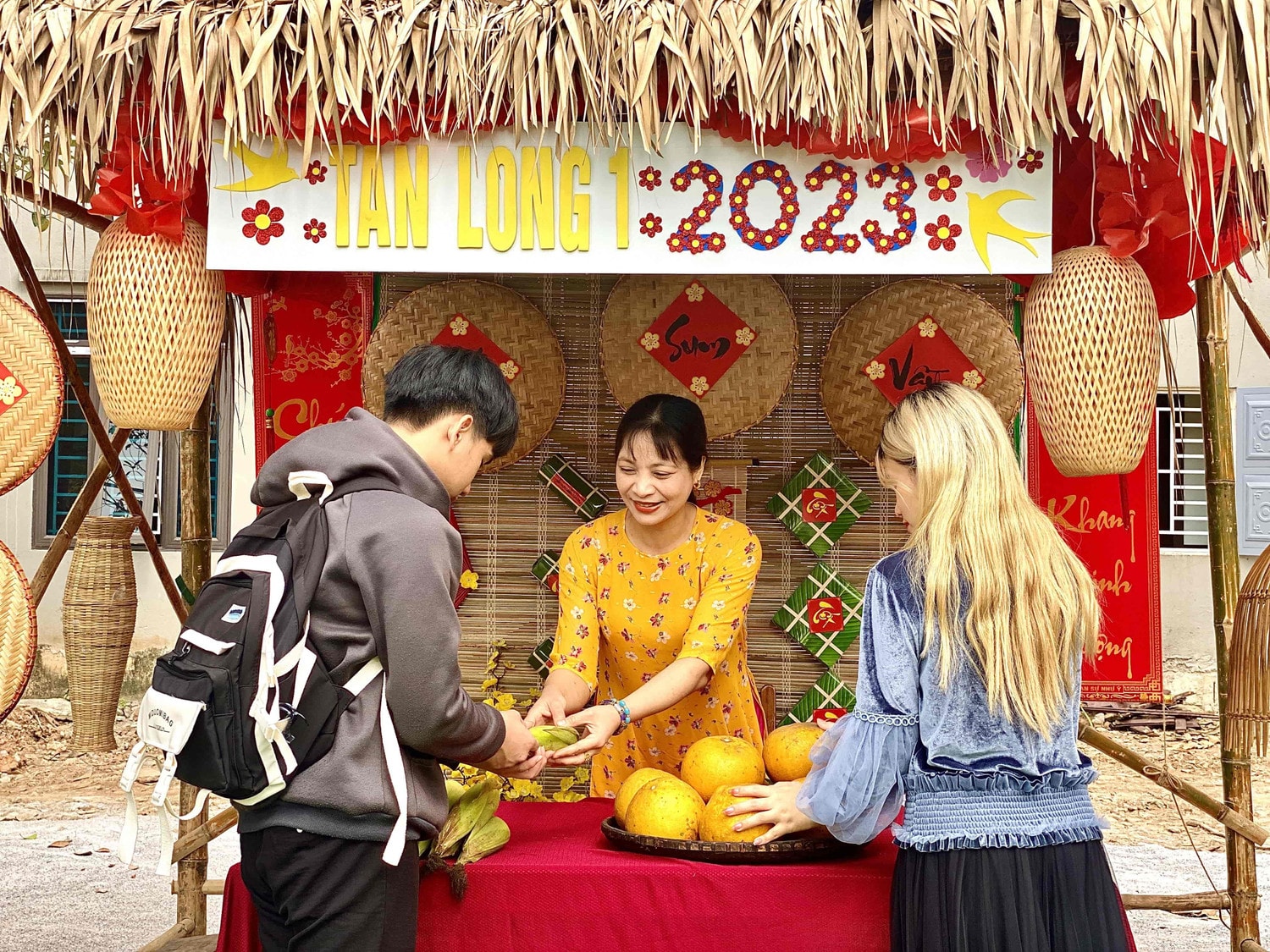 Rộn ràng không khí 