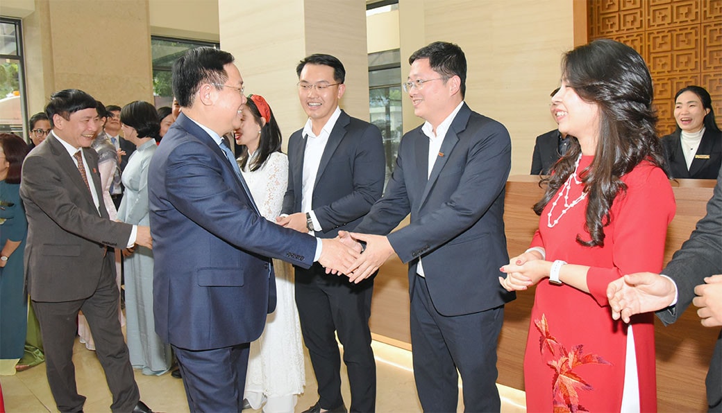 Chủ tịch Quốc hội Vương Đình Huệ thăm, chúc Tết Báo Đại biểu Nhân dân, Truyền hình Quốc hội Việt Nam -0