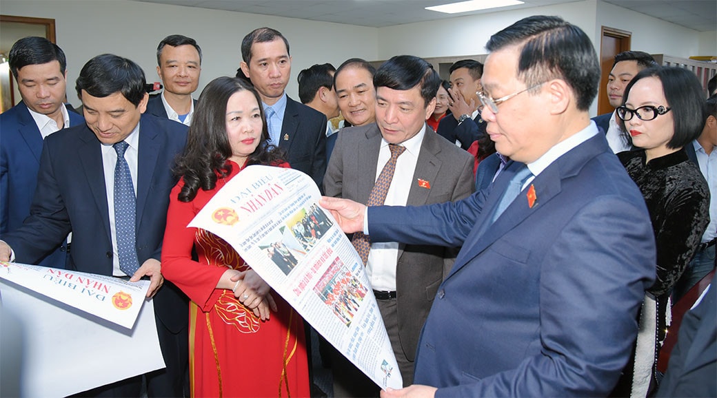 Chủ tịch Quốc hội Vương Đình Huệ thăm, chúc Tết Báo Đại biểu Nhân dân, Truyền hình Quốc hội Việt Nam -0