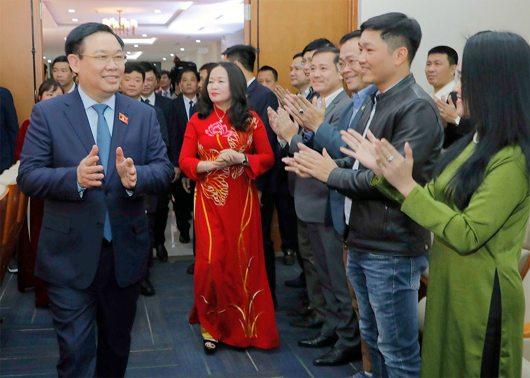 Chủ tịch Quốc hội Vương Đình Huệ thăm, chúc Tết Báo Đại biểu Nhân dân, Truyền hình Quốc hội Việt Nam -0