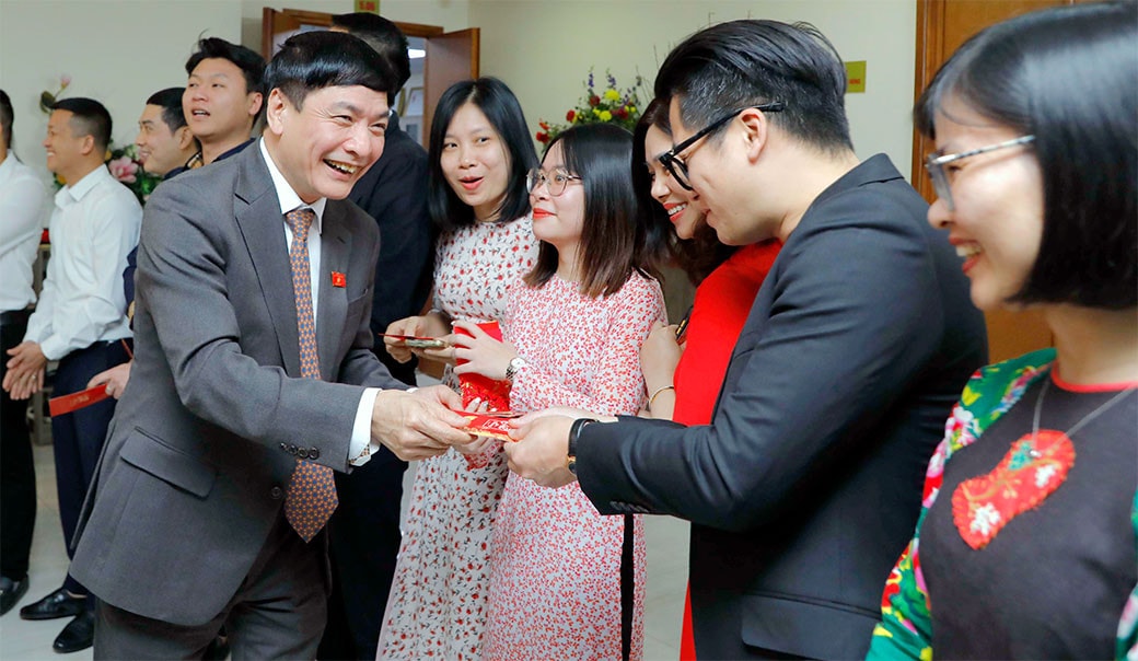 Chủ tịch Quốc hội Vương Đình Huệ thăm, chúc Tết Báo Đại biểu Nhân dân, Truyền hình Quốc hội Việt Nam -0