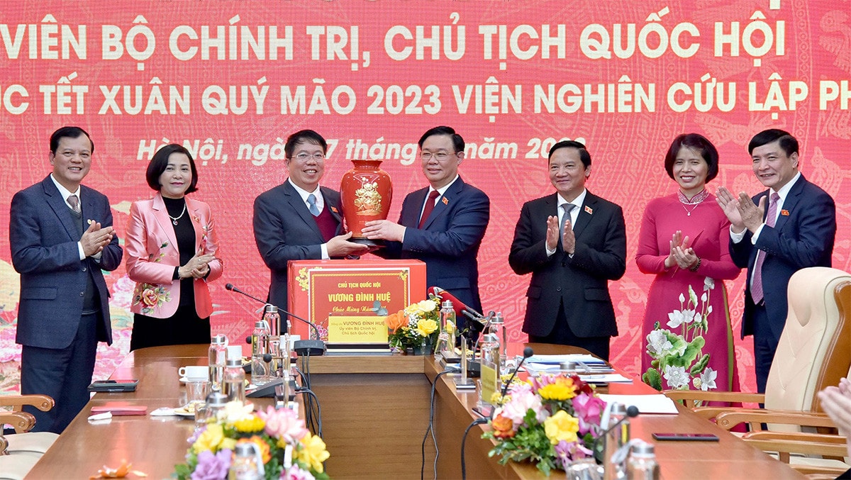 Chủ tịch Quốc hội Vương Đình Huệ: Yêu cầu cao nhất, quan trọng nhất của lập pháp là phải kiến tạo phát triển -3