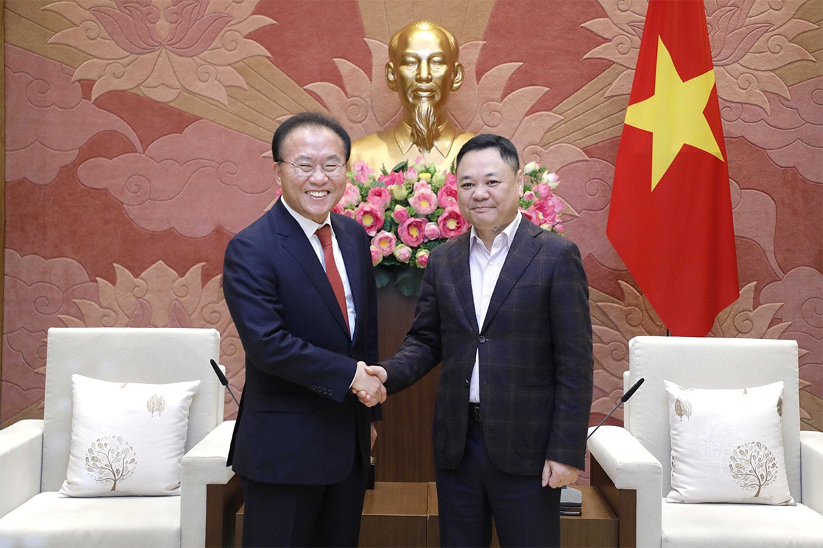 Phó Chủ nhiệm Ủy ban Kinh tế Nguyễn Ngọc Bảo tiếp đoàn nghị sĩ Quốc hội Hàn Quốc -2